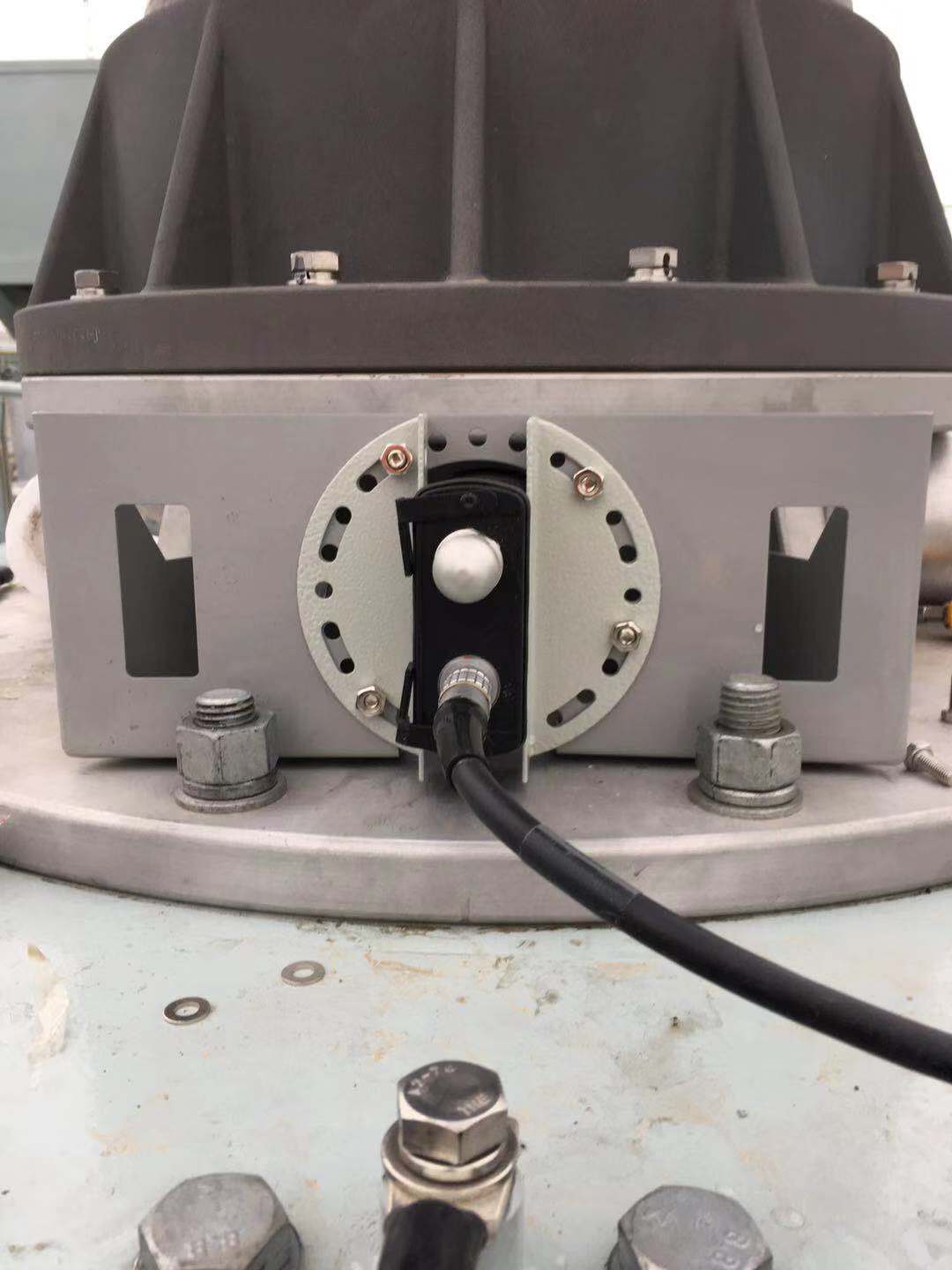 基于薄膜传感器技术的在线监测装置为少油电力设备保驾护航